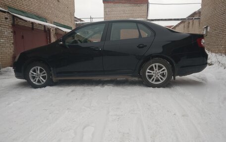 Volkswagen Jetta VI, 2010 год, 1 200 000 рублей, 2 фотография