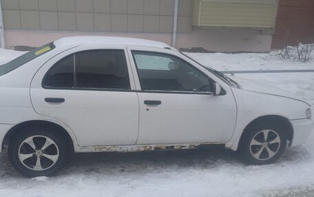 Nissan Pulsar IV, 1995 год, 180 000 рублей, 2 фотография