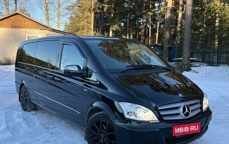 Mercedes-Benz Viano, 2012 год, 3 000 000 рублей, 2 фотография