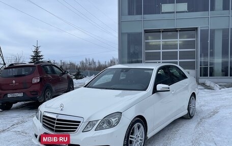 Mercedes-Benz E-Класс, 2010 год, 1 620 000 рублей, 3 фотография