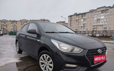 Hyundai Solaris II рестайлинг, 2017 год, 1 150 000 рублей, 1 фотография