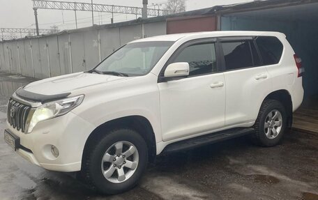 Toyota Land Cruiser Prado 150 рестайлинг 2, 2014 год, 3 200 000 рублей, 4 фотография