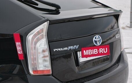 Toyota Prius, 2014 год, 1 680 000 рублей, 3 фотография