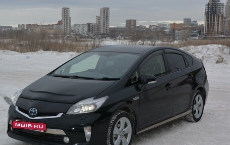 Toyota Prius, 2014 год, 1 680 000 рублей, 4 фотография