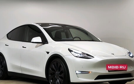 Tesla Model Y I, 2020 год, 4 500 000 рублей, 3 фотография