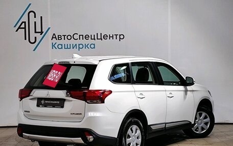 Mitsubishi Outlander III рестайлинг 3, 2017 год, 1 949 000 рублей, 2 фотография