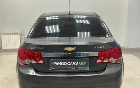 Chevrolet Cruze II, 2010 год, 655 500 рублей, 6 фотография