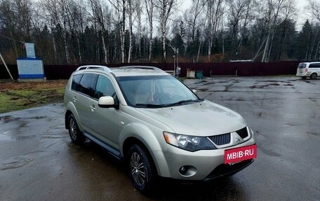 Mitsubishi Outlander III рестайлинг 3, 2008 год, 1 027 000 рублей, 4 фотография