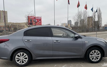 KIA Rio IV, 2018 год, 1 395 000 рублей, 5 фотография