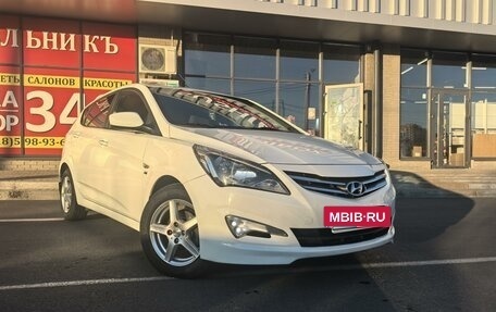 Hyundai Solaris II рестайлинг, 2015 год, 1 080 000 рублей, 8 фотография