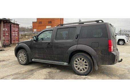 Nissan Pathfinder, 2010 год, 999 000 рублей, 2 фотография