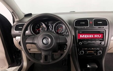 Volkswagen Golf VI, 2010 год, 650 000 рублей, 18 фотография