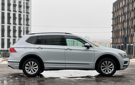 Volkswagen Tiguan II, 2019 год, 2 850 000 рублей, 4 фотография