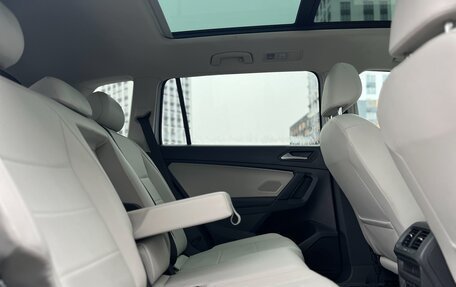 Volkswagen Tiguan II, 2019 год, 2 850 000 рублей, 31 фотография