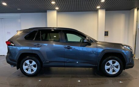 Toyota RAV4, 2019 год, 3 750 000 рублей, 2 фотография