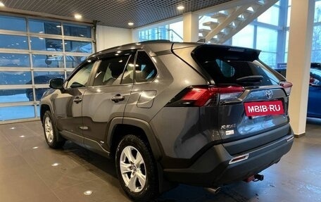 Toyota RAV4, 2019 год, 3 750 000 рублей, 5 фотография