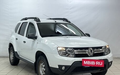 Renault Duster I рестайлинг, 2016 год, 1 470 000 рублей, 2 фотография