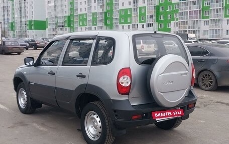 Chevrolet Niva I рестайлинг, 2014 год, 850 000 рублей, 2 фотография