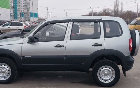 Chevrolet Niva I рестайлинг, 2014 год, 850 000 рублей, 7 фотография