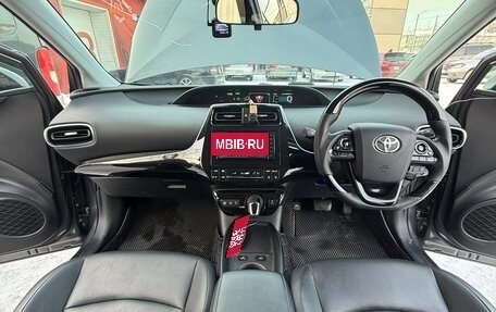 Toyota Prius IV XW50, 2019 год, 2 400 000 рублей, 7 фотография