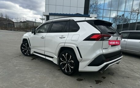 Toyota RAV4, 2019 год, 3 600 000 рублей, 4 фотография