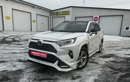 Toyota RAV4, 2019 год, 3 600 000 рублей, 17 фотография