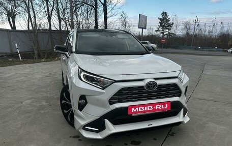 Toyota RAV4, 2019 год, 3 600 000 рублей, 11 фотография