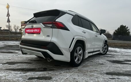 Toyota RAV4, 2019 год, 3 600 000 рублей, 23 фотография