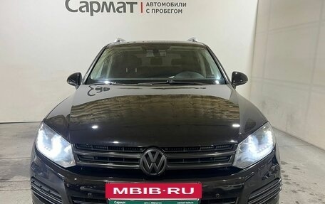 Volkswagen Touareg III, 2010 год, 1 820 000 рублей, 2 фотография