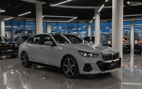 BMW 5 серия, 2024 год, 10 650 000 рублей, 2 фотография