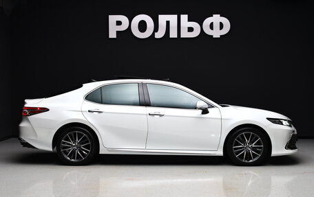 Toyota Camry, 2023 год, 4 200 000 рублей, 6 фотография