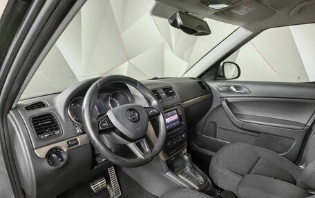 Skoda Yeti I рестайлинг, 2015 год, 1 275 000 рублей, 15 фотография