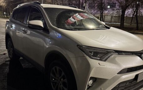 Toyota RAV4, 2016 год, 2 250 000 рублей, 3 фотография