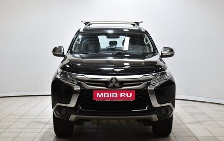 Mitsubishi Pajero Sport III рестайлинг, 2018 год, 2 411 000 рублей, 3 фотография