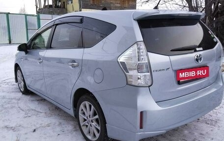 Toyota Prius Alpha I (ZVW40/41), 2014 год, 1 550 000 рублей, 4 фотография