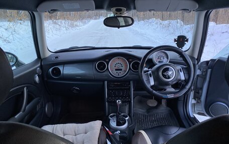 MINI Hatch, 2002 год, 645 000 рублей, 20 фотография