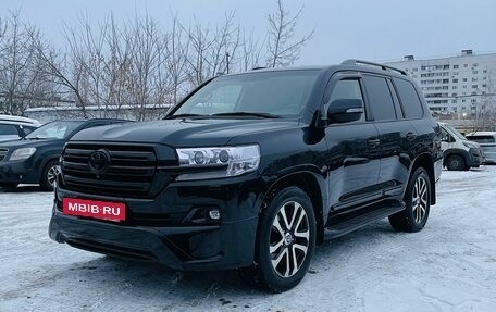 Toyota Land Cruiser 200, 2015 год, 6 350 000 рублей, 3 фотография