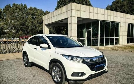 Honda Vezel, 2021 год, 1 599 999 рублей, 3 фотография