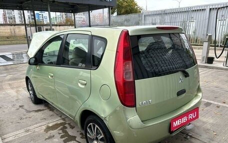 Mitsubishi Colt VI рестайлинг, 2004 год, 400 000 рублей, 3 фотография