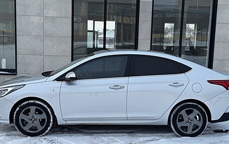 Hyundai Solaris II рестайлинг, 2021 год, 1 750 000 рублей, 7 фотография