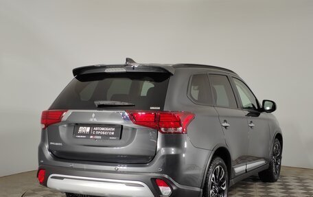 Mitsubishi Outlander III рестайлинг 3, 2021 год, 3 149 000 рублей, 5 фотография