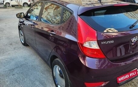 Hyundai Solaris II рестайлинг, 2012 год, 1 100 000 рублей, 8 фотография