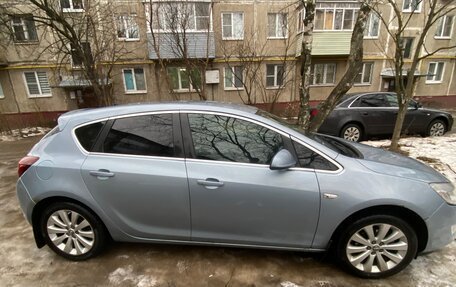 Opel Astra J, 2012 год, 900 000 рублей, 3 фотография