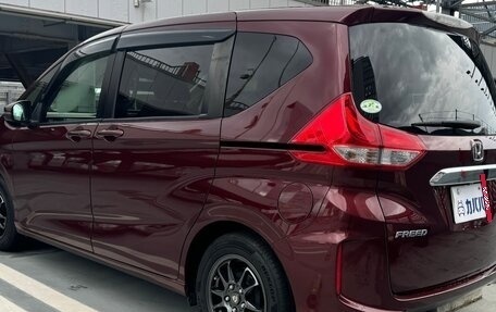 Honda Freed II, 2018 год, 1 595 000 рублей, 2 фотография