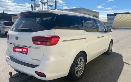 KIA Carnival III, 2019 год, 3 000 000 рублей, 4 фотография