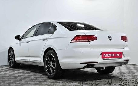 Volkswagen Passat B8 рестайлинг, 2015 год, 1 700 000 рублей, 7 фотография