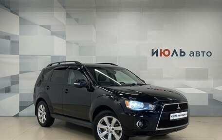 Mitsubishi Outlander III рестайлинг 3, 2011 год, 1 290 000 рублей, 3 фотография