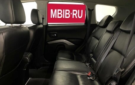 Mitsubishi Outlander III рестайлинг 3, 2011 год, 1 290 000 рублей, 17 фотография