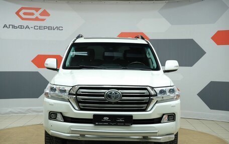 Toyota Land Cruiser 200, 2016 год, 4 700 000 рублей, 2 фотография