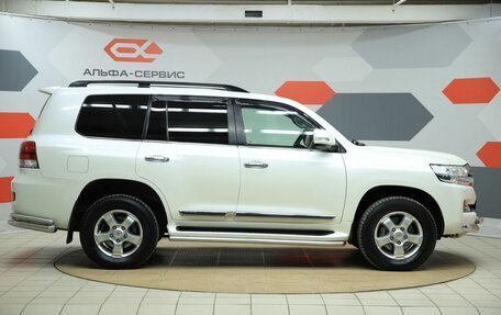 Toyota Land Cruiser 200, 2016 год, 4 700 000 рублей, 4 фотография